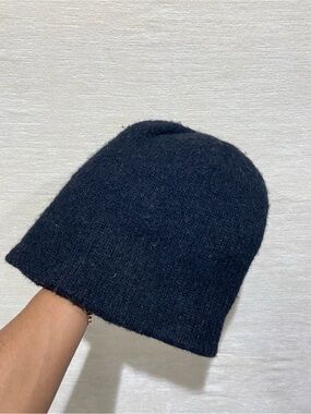 GORE-TEX Two-Tone Black and Light Gray Beanie